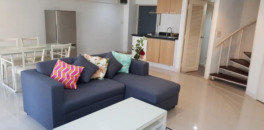 Duplex in Bangkok, Thailand 2 bedrooms № 44142