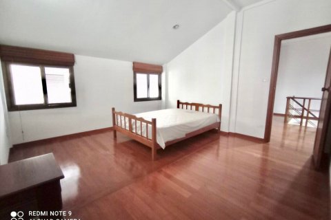 House in Bangkok, Thailand 4 bedrooms № 44065 - photo 18