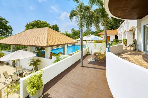 House in Rayong, Thailand 5 bedrooms № 43870 - photo 10