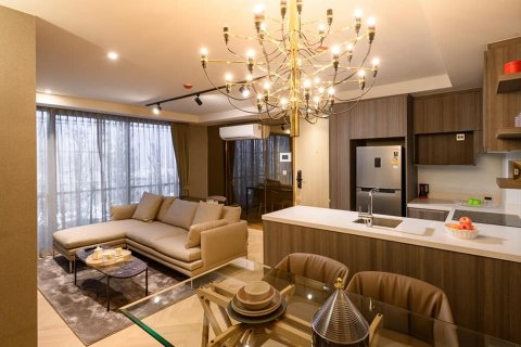 Condo in Bangkok, Thailand, 2 bedrooms  № 43986 - photo 1