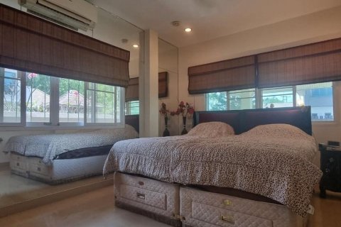 House in Bang Lamung, Thailand 3 bedrooms № 44377 - photo 13