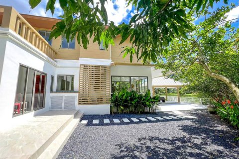 Villa on Naithon Beach, Thailand 5 bedrooms № 43693 - photo 24
