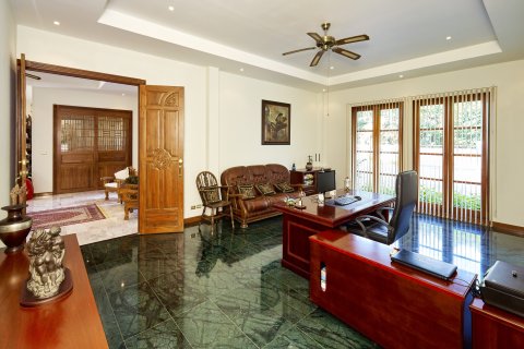 House in Rayong, Thailand 5 bedrooms № 43870 - photo 29