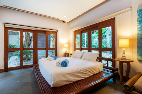 Villa on Nai Harn Beach, Thailand 4 bedrooms № 43769 - photo 20