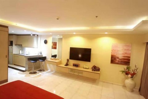 Condo in Pattaya, Thailand, 1 bedroom  № 44707 - photo 4