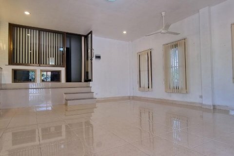 House in Sattahip, Thailand 7 bedrooms № 44713 - photo 28