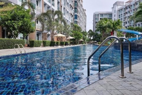 Condo in Bang Lamung, Thailand, 2 bedrooms  № 44664 - photo 1