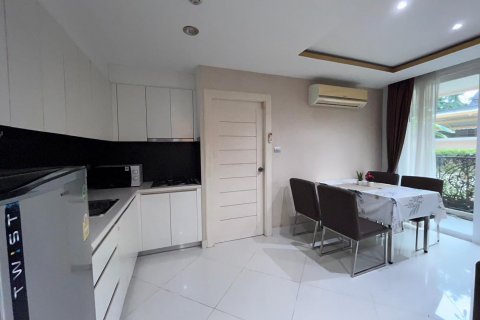 Condo in Bang Lamung, Thailand, 2 bedrooms  № 44472 - photo 5