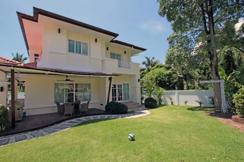 Villa in Chalong, Thailand 4 bedrooms № 44658 - photo 2