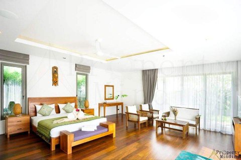 Villa in Bang Tao, Thailand 4 bedrooms № 44654 - photo 9