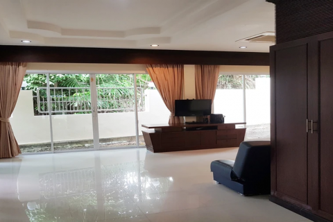 Villa in Patong, Thailand 6 bedrooms № 44876 - photo 26