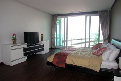 Condo on Jomtien Beach, Pattaya, Thailand, 2 bedrooms  № 45286 - photo 3