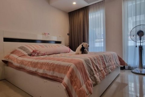 Condo in Bang Lamung, Thailand, 2 bedrooms  № 45920 - photo 9