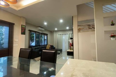 House in Pattaya, Thailand 3 bedrooms № 22251 - photo 1