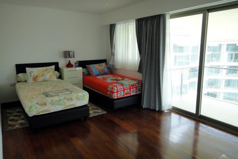 Condo in Pattaya, Thailand, 4 bedrooms  № 45303 - photo 23