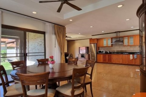 House in Sattahip, Thailand 3 bedrooms № 46203 - photo 7