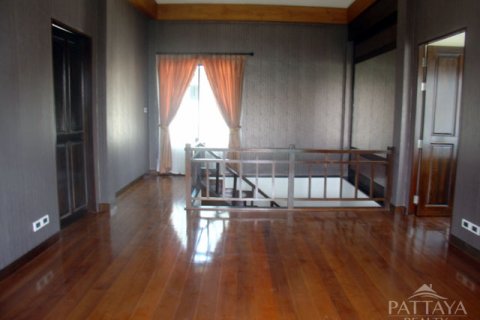 House in Pattaya, Thailand 3 bedrooms № 45515 - photo 24