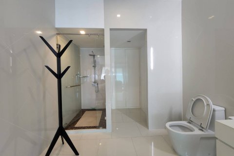 Condo in Pattaya, Thailand, 2 bedrooms  № 45406 - photo 9