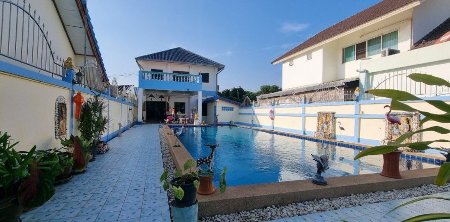 House in Sattahip, Thailand 5 bedrooms № 46186