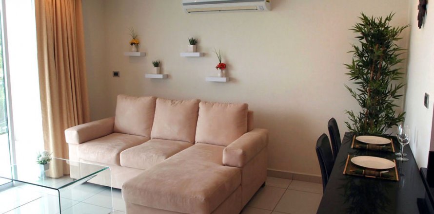 Condo in Pattaya, Thailand, 1 bedroom  № 45147