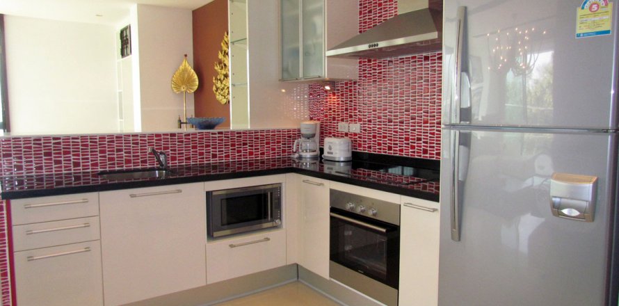 Condo on Jomtien Beach, Pattaya, Thailand, 2 bedrooms  № 45413