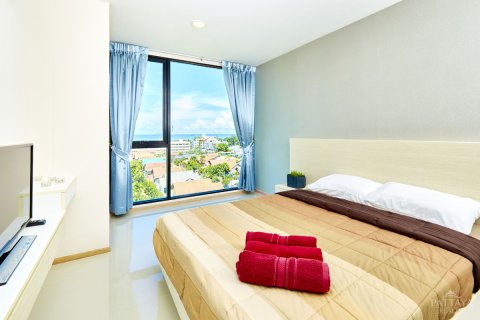 Condo on Jomtien Beach, Pattaya, Thailand, 2 bedrooms  № 45414 - photo 13