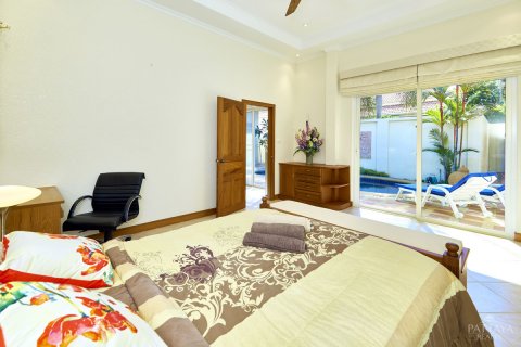 House in Pattaya, Thailand 2 bedrooms № 45525 - photo 24