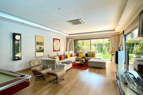 House in Pattaya, Thailand 4 bedrooms № 45478 - photo 6