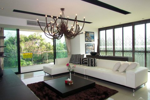 Condo on Jomtien Beach, Pattaya, Thailand, 2 bedrooms  № 45413 - photo 2