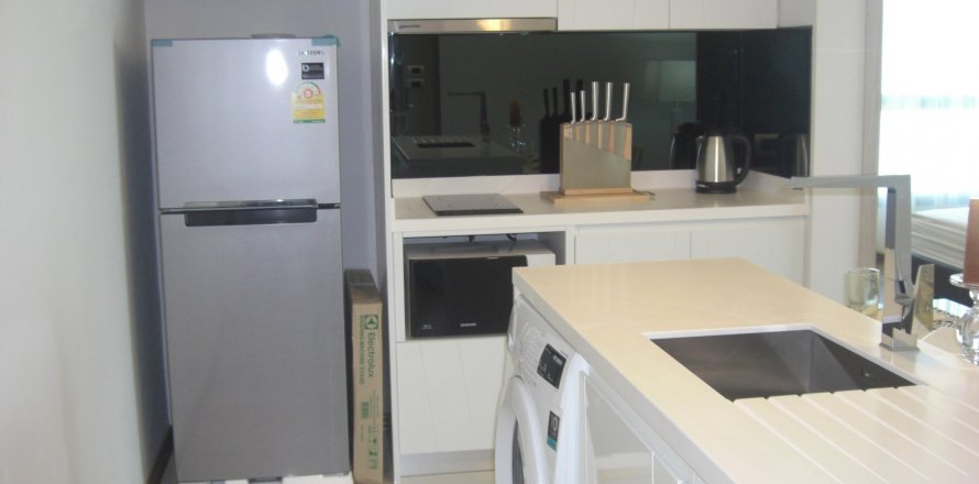 Condo in Pattaya, Thailand, 1 bedroom  № 45062