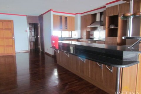 Condo in Pattaya, Thailand, 4 bedrooms  № 45245 - photo 1