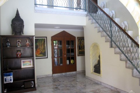 House on Jomtien Beach, Pattaya, Thailand 3 bedrooms № 45495 - photo 11