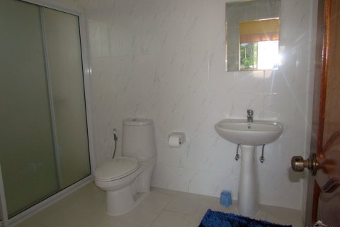 House in Pattaya, Thailand 4 bedrooms № 45500 - photo 24