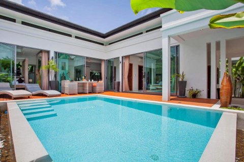 Villa on Nai Harn Beach, Thailand 2 bedrooms № 44811 - photo 1
