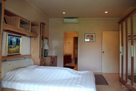 Condo in Pattaya, Thailand, 2 bedrooms  № 45011 - photo 4