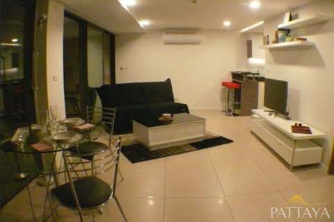 Condo in Pattaya, Thailand, 1 bedroom  № 45081 - photo 2