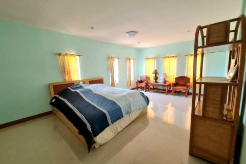 House in Bang Lamung, Thailand 3 bedrooms № 46110 - photo 12