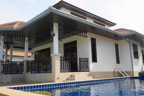 Villa in Hua Hin, Thailand 2 bedrooms № 46117 - photo 2