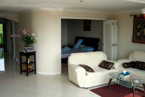 Condo in Pattaya, Thailand, 1 bedroom  № 45174 - photo 4