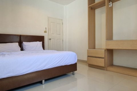 House in Bang Lamung, Thailand 4 bedrooms № 46307 - photo 14