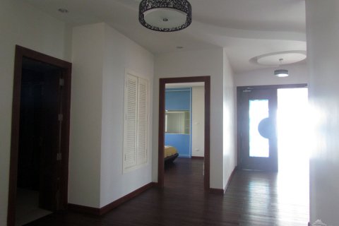 Condo on Jomtien Beach, Pattaya, Thailand, 2 bedrooms  № 45286 - photo 1