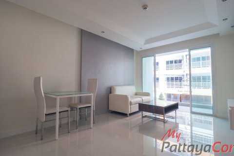 Condo in Pattaya, Thailand, 1 bedroom  № 46040 - photo 1