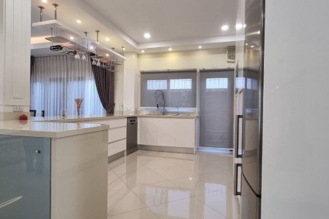 House in Sattahip, Thailand 5 bedrooms № 46183 - photo 8