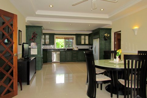 House in Pattaya, Thailand 3 bedrooms № 45435 - photo 13