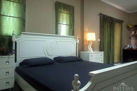 House in Pattaya, Thailand 3 bedrooms № 45465 - photo 2