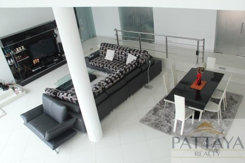 House in Pattaya, Thailand 4 bedrooms № 45519 - photo 9