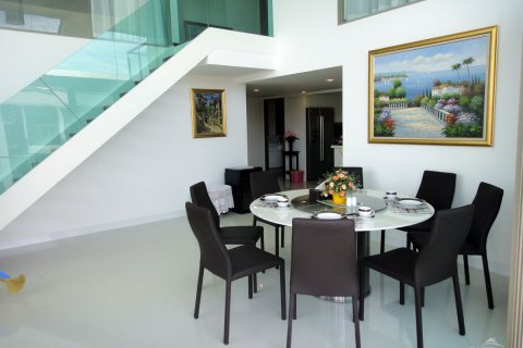 Condo in Pattaya, Thailand, 4 bedrooms  № 45303 - photo 11