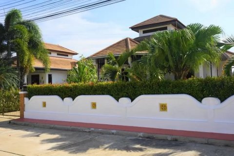 Villa in Hua Hin, Thailand 2 bedrooms № 46117 - photo 5