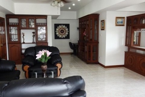 Condo on Jomtien Beach, Pattaya, Thailand, 2 bedrooms  № 45153 - photo 14