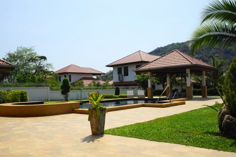 Villa in Hua Hin, Thailand 3 bedrooms № 46224 - photo 6